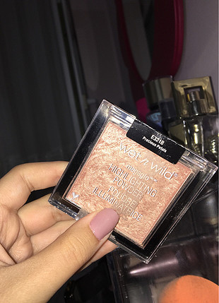 Wet n wild Wetn wild aydınlatıcı