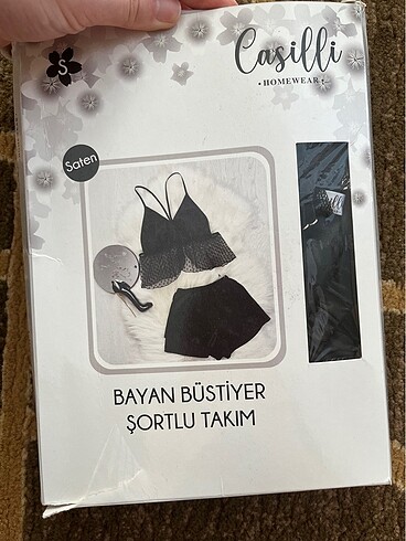 Diğer CASİLLİ BAYAN BÜSTİYER ŞORTLU TAKIM