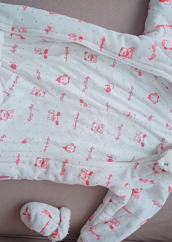 Pembe Desenli Bebek Tulumu ve Eldiven Seti - Görsel 8