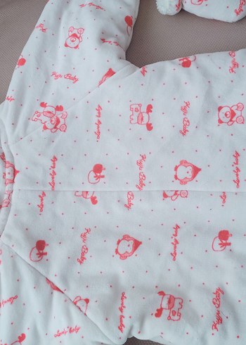 Pembe Desenli Bebek Tulumu ve Eldiven Seti - Görsel 11