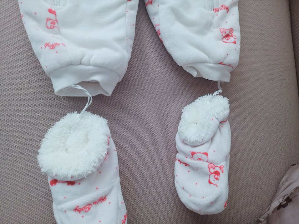 Pembe Desenli Bebek Tulumu ve Eldiven Seti - Görsel 3