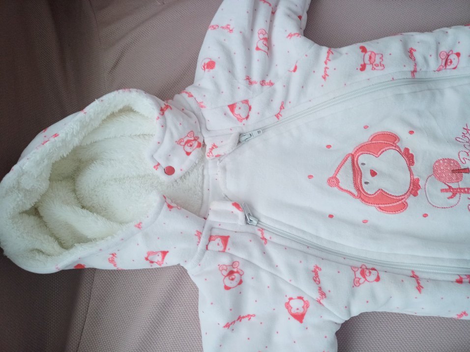 Pembe Desenli Bebek Tulumu ve Eldiven Seti - Görsel 4