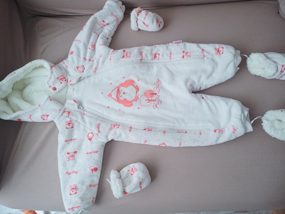 Pembe Desenli Bebek Tulumu ve Eldiven Seti - Görsel 2