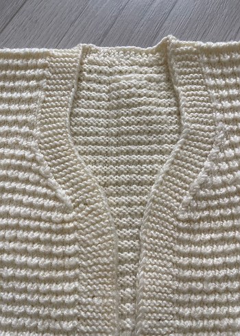 Beyaz Örgü Kolsuz kız çocuk Yelek - Görsel 2