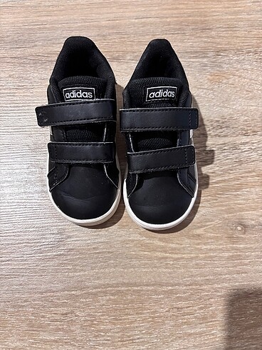 Adidas Çocuk Ayakkabı