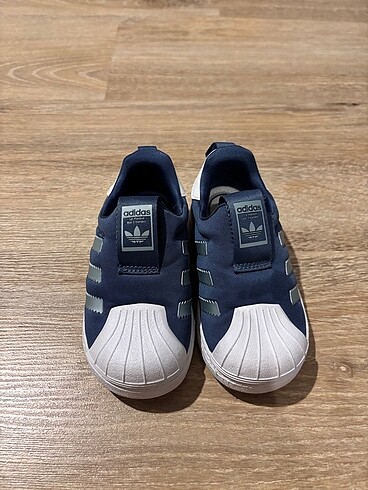 Adidas Çocuk Spor Ayakkabı
