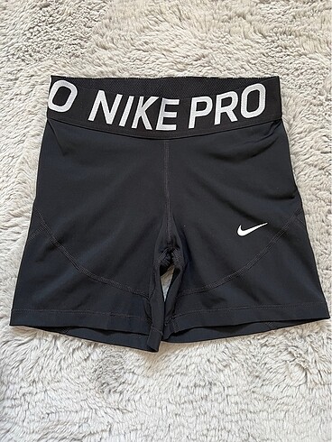 Nike kısa tayt