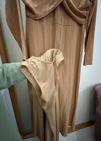 38 Beden Bej Parlak Uzun Kollu Keten Elbise astarlı