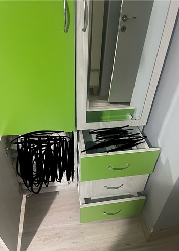 Yeşil Çocuk Dolabı Mickey Mouse Figürlü çocuk odası takımı - Görsel 7