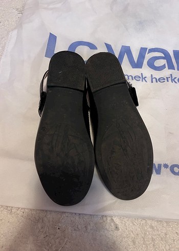 Kız Çocuk Siyah Tokalı Babet Ayakkabı - Görsel 2