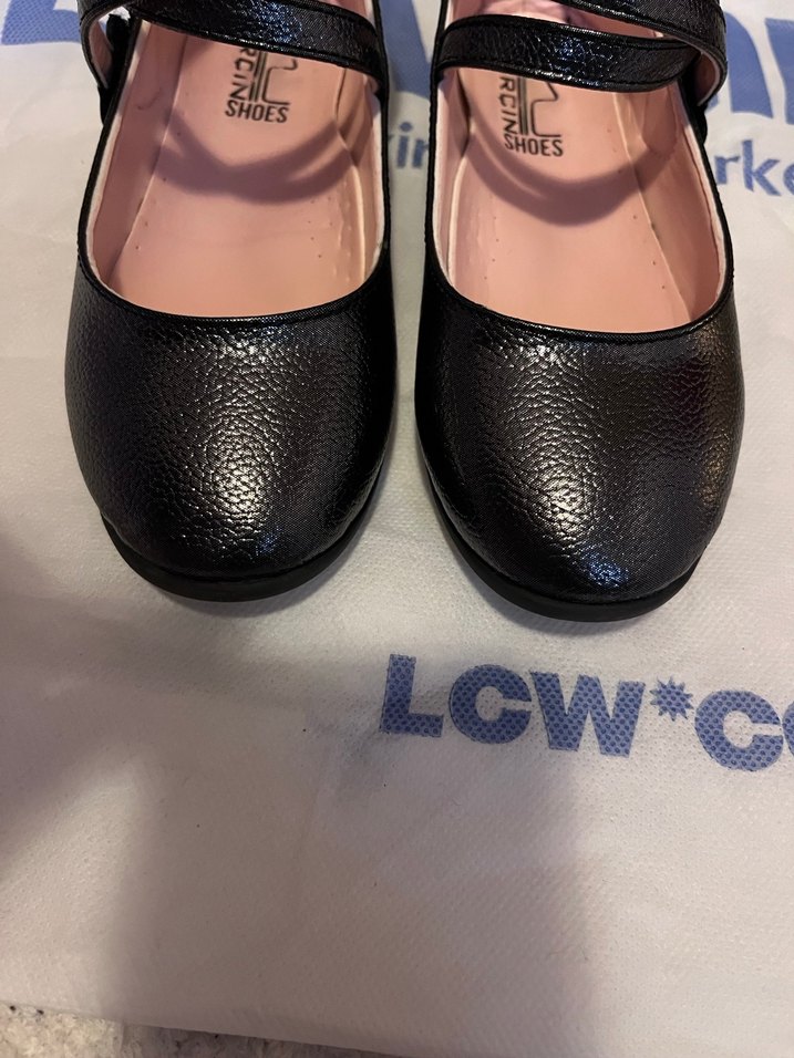 Kız Çocuk Siyah Tokalı Babet Ayakkabı - Görsel 4