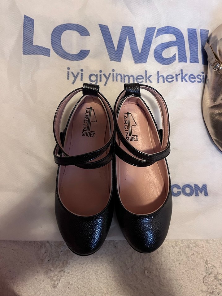 Kız Çocuk Siyah Tokalı Babet Ayakkabı - Görsel 5