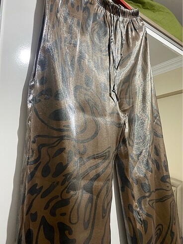 xl Beden Leopar desenli sedefli pantolon