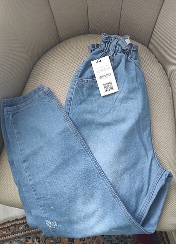 Beli Lastikli Mom Jean /33 Etiketli