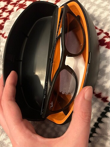 Beden Rayban gözlük