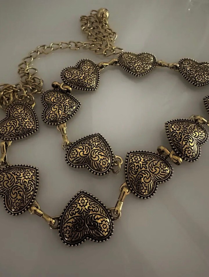 Antik Gold Kalp Desenli Bel zinciri - Görsel 3