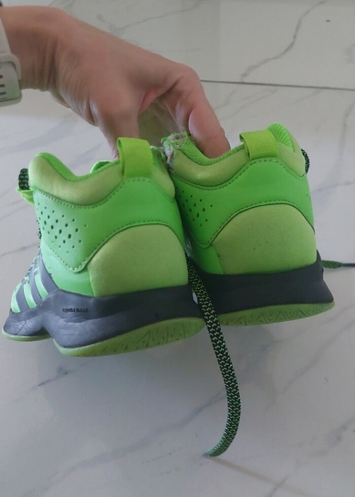 Adidas basketbol ayakkabısı - Görsel 3