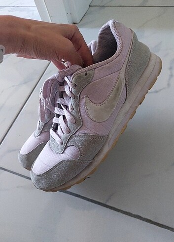37,5 Beden Pudra pembesi nike