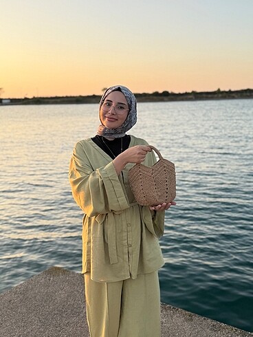  Beden Lale model hasır çanta