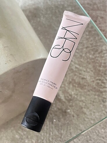 NARS RADIANCE ORJİNAL PARLAK MAKYAJ BAZI