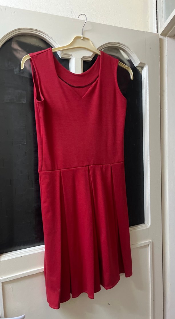 Kolsuz Kırmızı Midi Elbise - Görsel 2