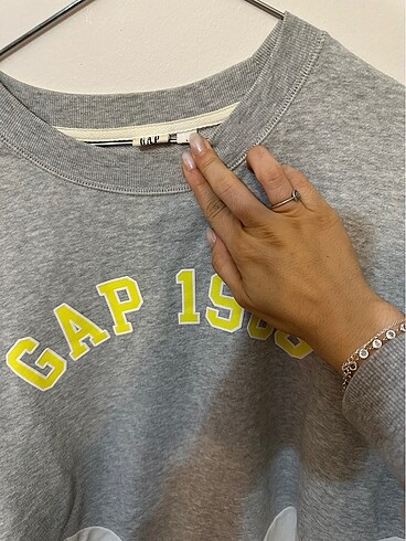 Gap Gap Sweatshirt