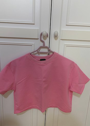 Diğer Canli Pembe Ve Toz Pembe Kisa Kollu Crop Tisortler