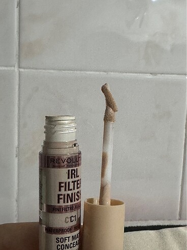 Revolution Revolution irl filter finish kapatıcı