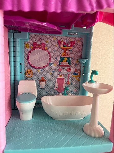  Beden Renk Barbie chelsea evi