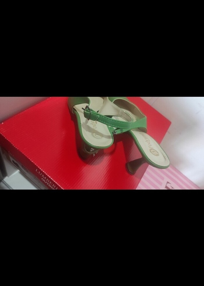 Yeşil topuklu ayakkabı  - Görsel 2