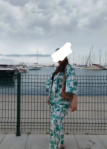 Zara Yeşil Desenli Kısa Bohem Kadın Kimono