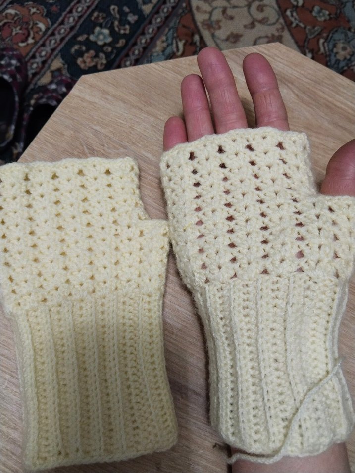 Beyaz Örgü Kadın Eldiveni - Görsel 4