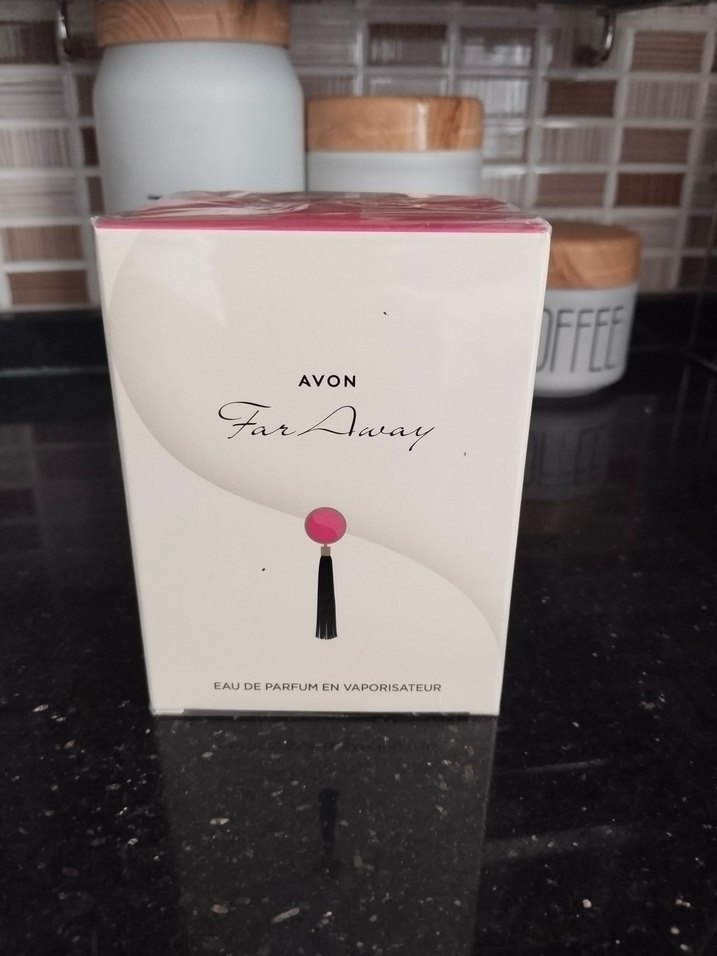 Avon Far Away Kadın Parfümü - Görsel 2