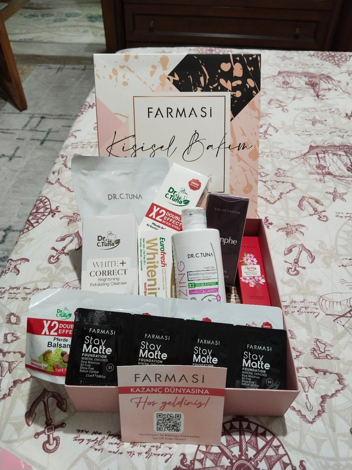 Farmasi Kadın Cilt Bakım Seti - Görsel 4