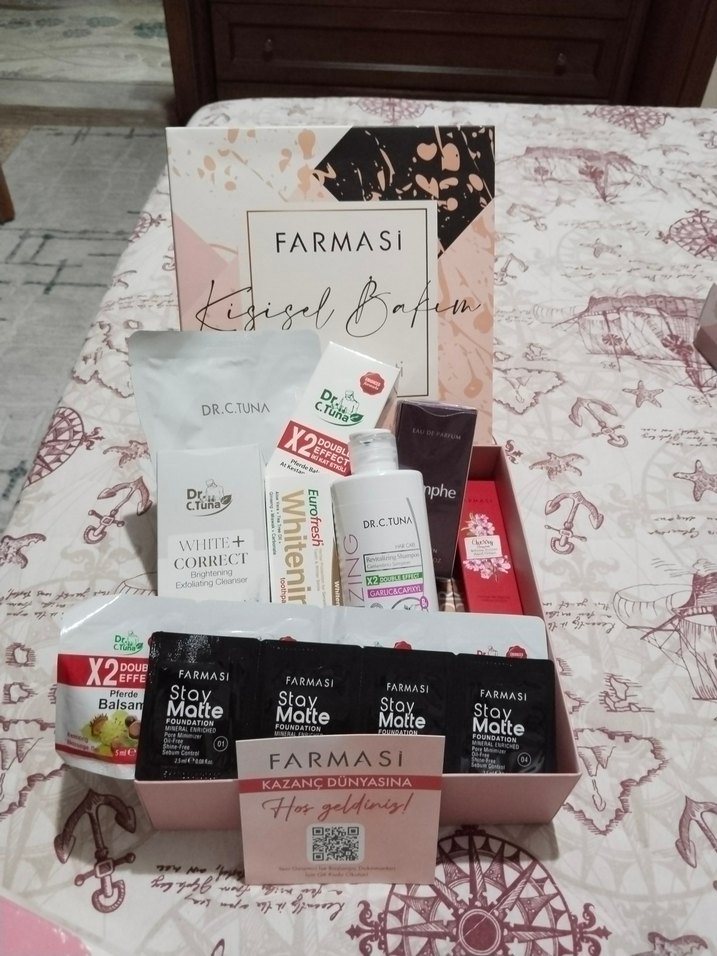 Farmasi Kadın Cilt Bakım Seti - Görsel 3