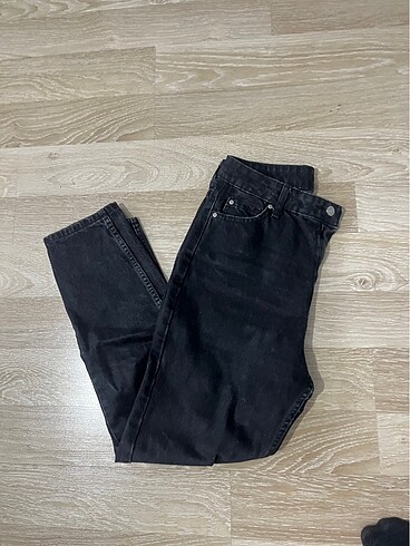 MİLLA MOM JEAN