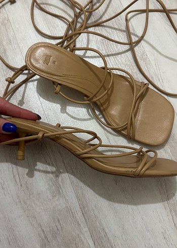 Bej mini Topuklu Minimalist Sandalet - Görsel 4