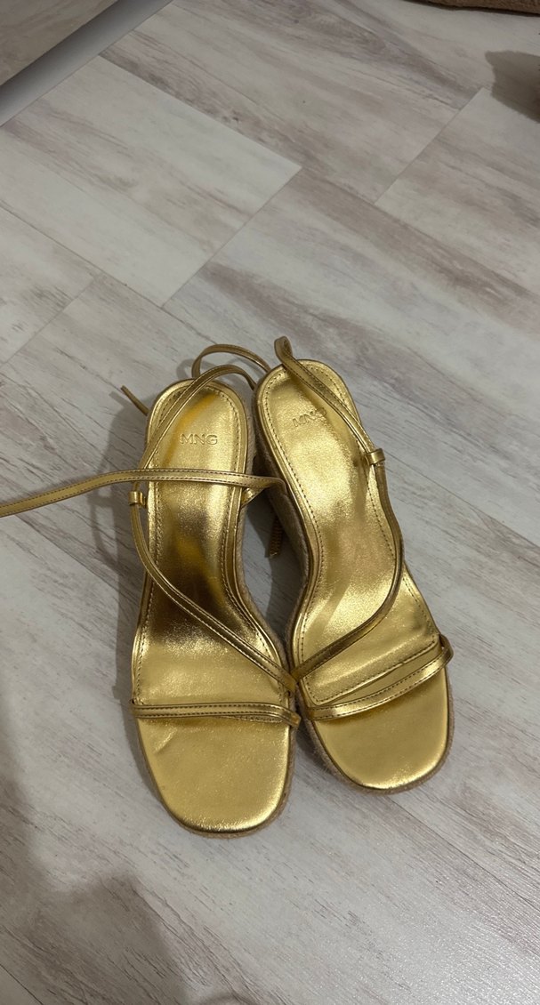 Altın Renkli Dolgu Topuklu Hasır Espadril - Görsel 2