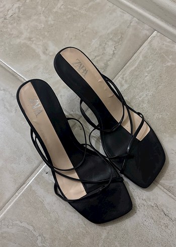 zara 39