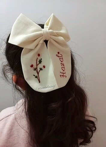 Tasarımcı Nakışlı fiyonk toka