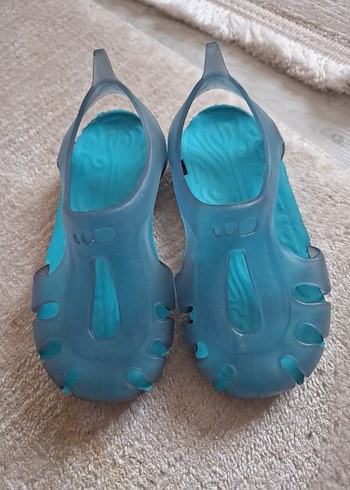 Decathlon 23 no Deniz havuz ayakkabısı