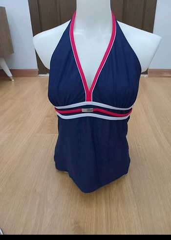 bikini üst defo mevcut