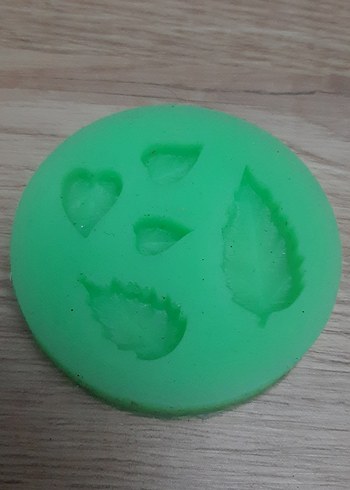 Yeşil Yaprak ve Kalp Desenli Sabun Kalıbı - Görsel 4