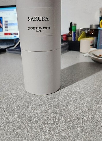 Dior Sakura, dior