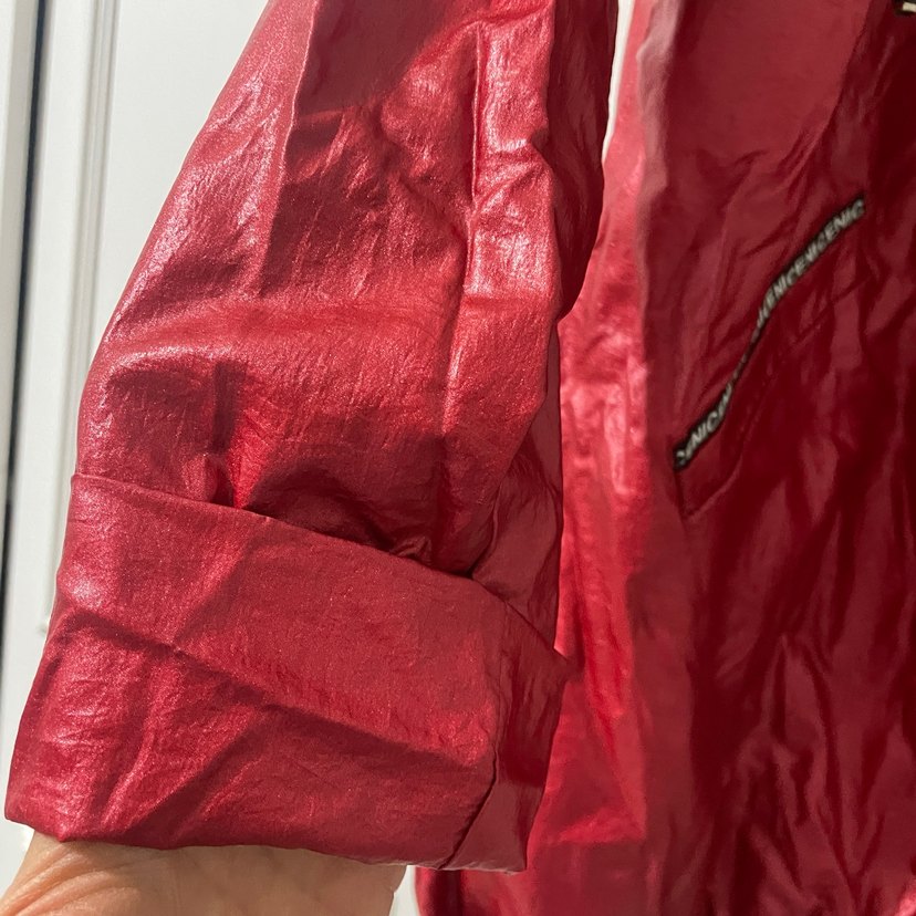 Parlak Kırmızı Kadın Yağmurluk - Görsel 4