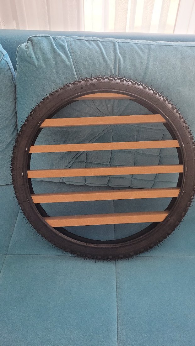 Bej Renkli Çocuk Rafı, Koyu Çerçeve - Görsel 3