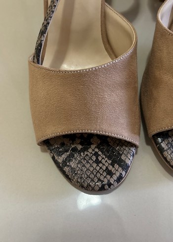 Bej Yılan Desenli Süet Platform Topuklu Kadın Ayakkabı - Görsel 2