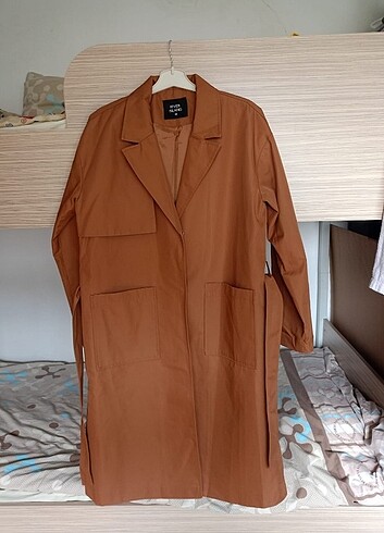 kadın kahverengi uzun trençkot blazer