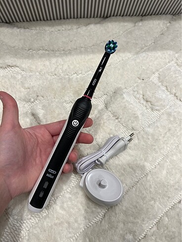Oral-B Braun şarjlı diş fırçası