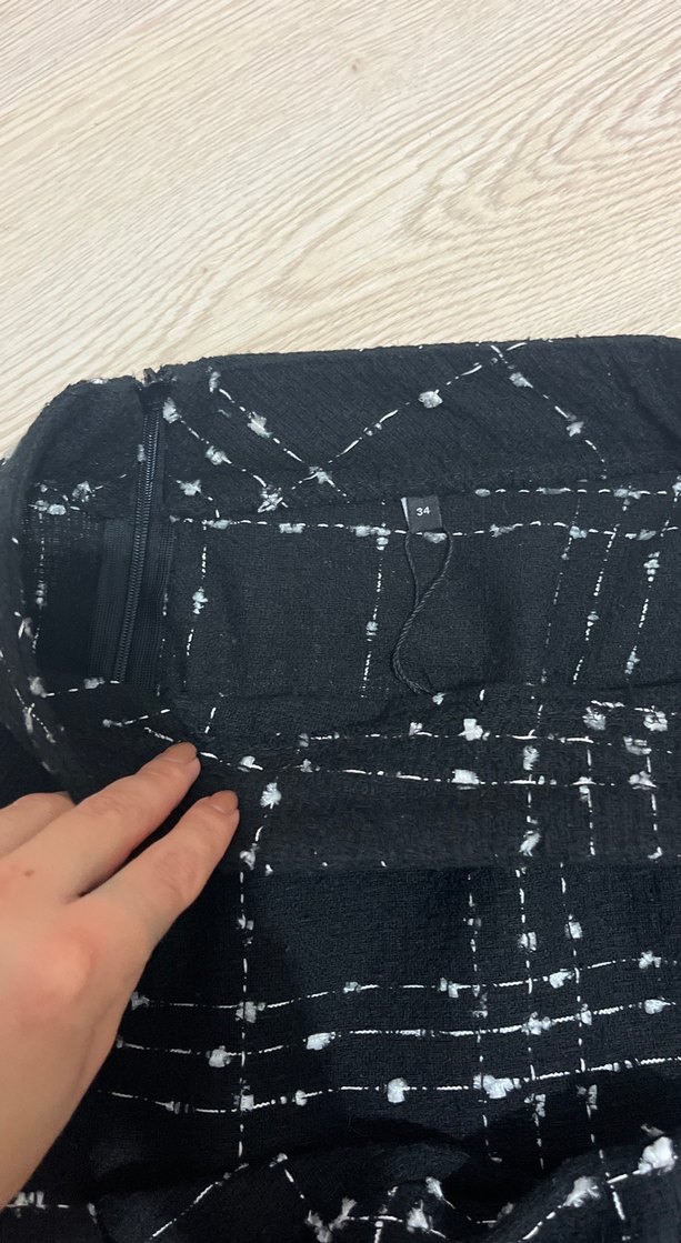 Fırfırlı Siyah Ekose Mini Etek - Görsel 3